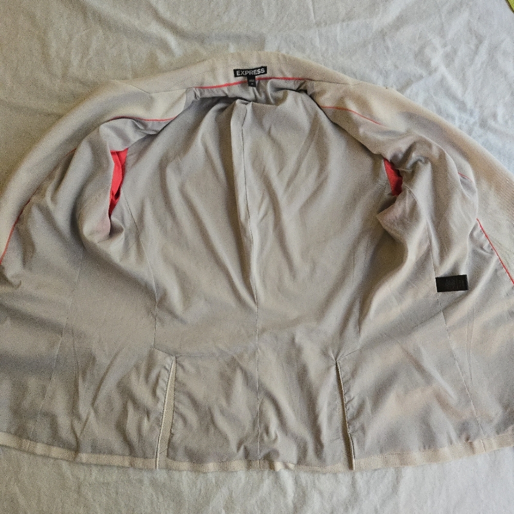 Express Stone Beige One Button Blazer - some flaws! - Picture 8 of 15